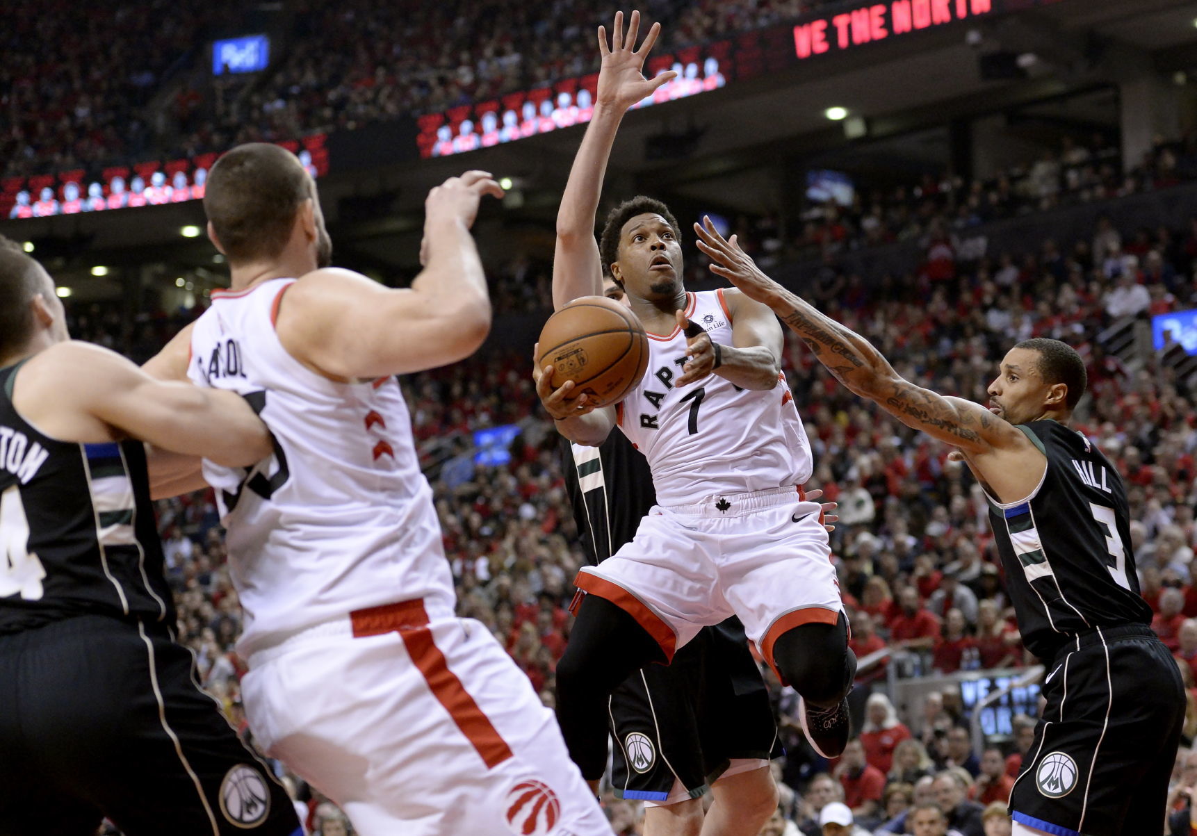 Raptors 100, Bucks 94